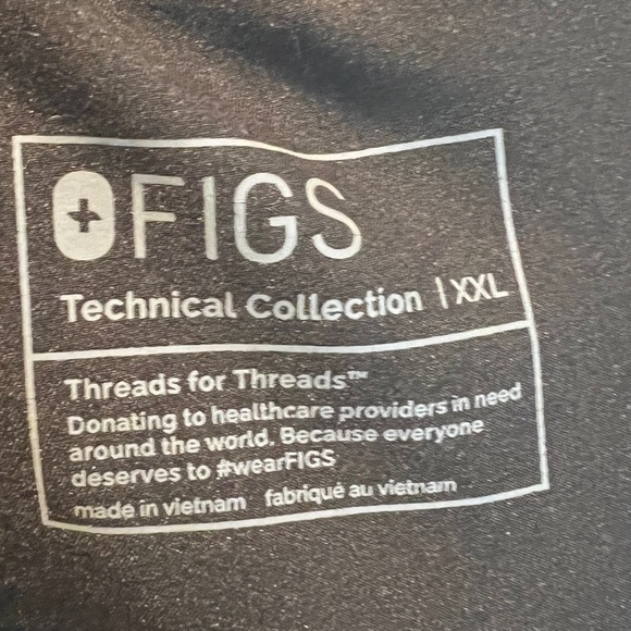 Figs Black Scrub Cargo Pants - Picture 4 of 4